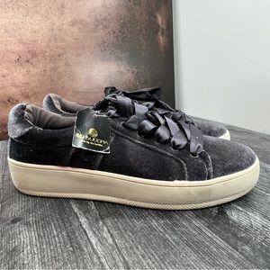 Big Buddha Velvet Sneakers blue gray NWT